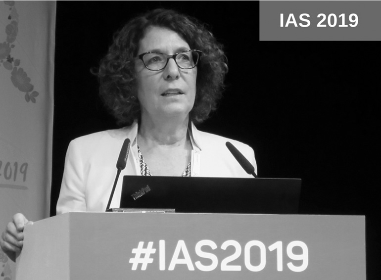 Foto: Liz Highleyman Susan Buchbinder apresentando o ensaio MOSAICO de eficácia para vacina preventiva ao HIV, na IAS 2019
